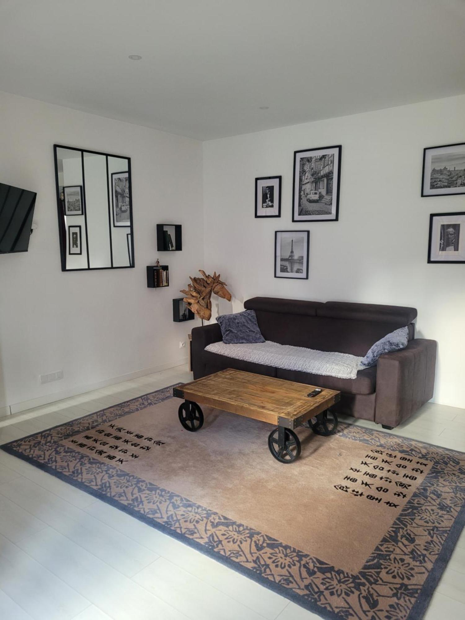 Frida'S House Apartment Bievres ภายนอก รูปภาพ